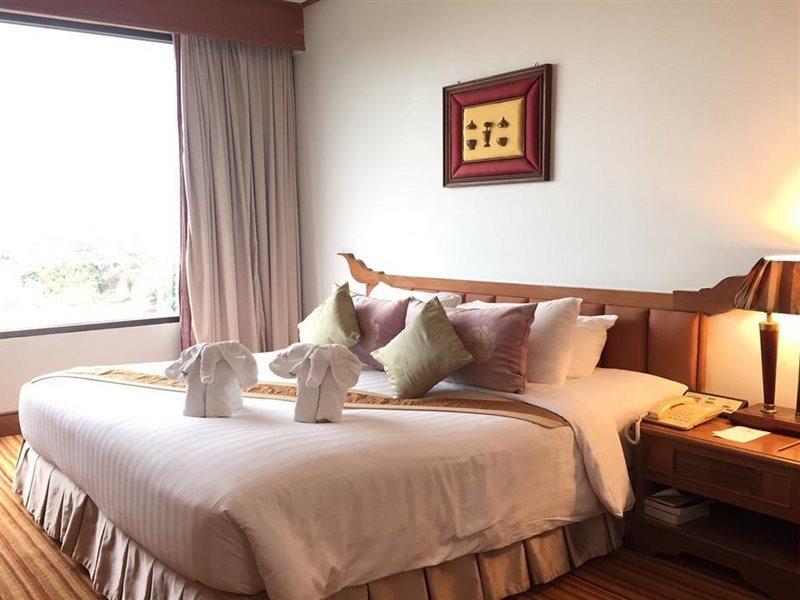 Laithong Hotel Ubon Ratchathani Exterior photo