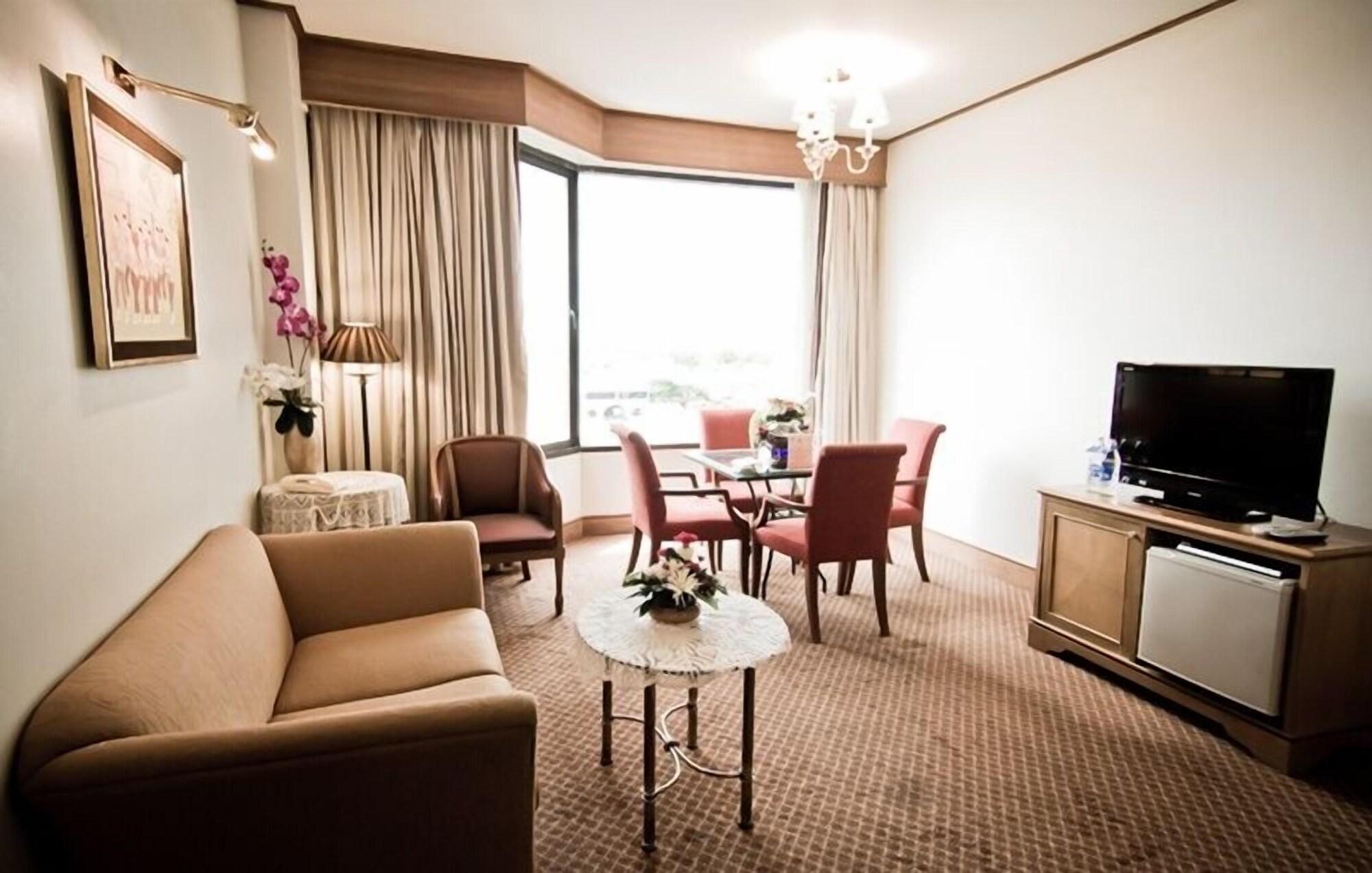 Laithong Hotel Ubon Ratchathani Exterior photo